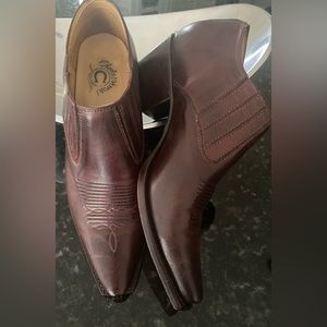 Charlie 1 Horse leather booties